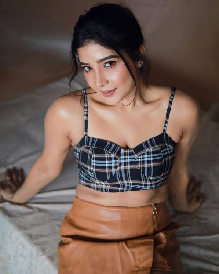 sakshi agarwal_teluguvox 4